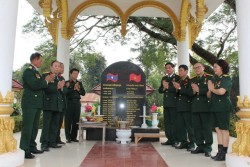 Những tượng đài khắc ghi tình hữu nghị Việt Lào trên đất Lào