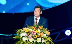 Biển Cửa Lò Nghệ An đã dang rộng vòng tay đón du khách bốn mùa