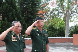 THẮM TÌNH THỦY CHUNG HAI NƯỚC VIỆT - LÀO