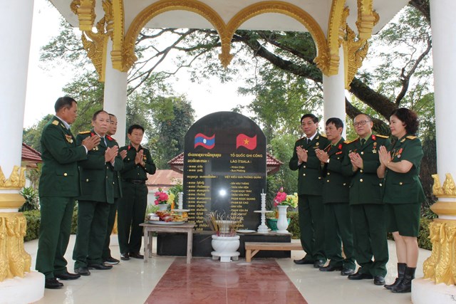 Những tượng đài khắc ghi tình hữu nghị Việt Lào trên đất Lào
