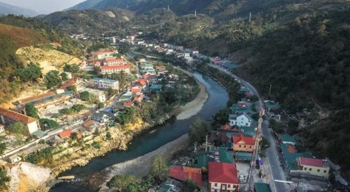 Từ chuyện sáp nhập, đàm đạo cùng già làng huyện biên giới Anh hùng